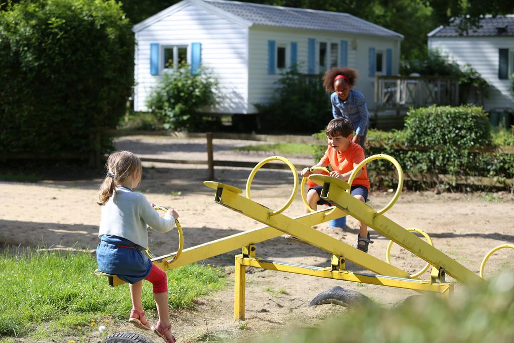 Camping Le Val de Trie Béhen Extérieur photo