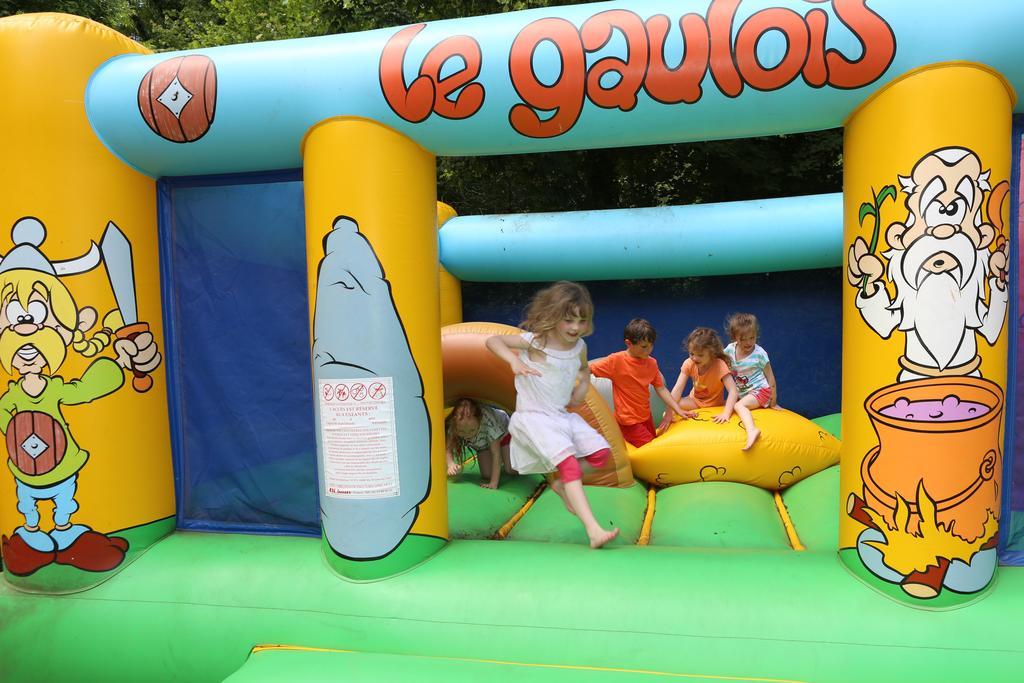 Camping Le Val de Trie Béhen Extérieur photo